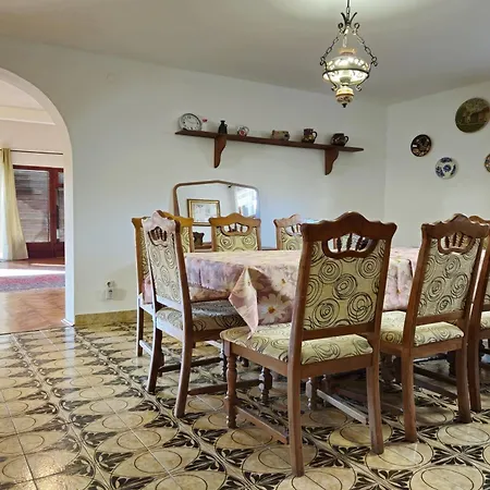 Apartman Old Captain's Retreat - Happy