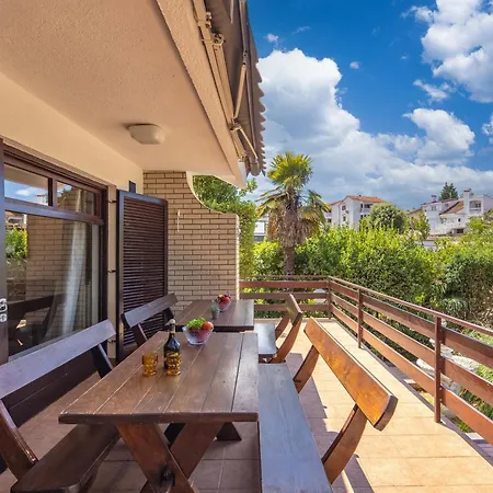 Apartman Old Captain's Retreat - Happy Malinska
